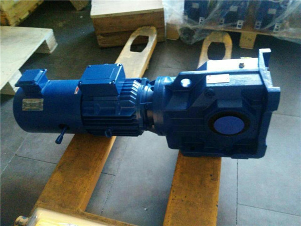 VEMT減速機(jī)電機(jī)廠家 (9) VEMT減速機(jī)電機(jī)廠家 (9)