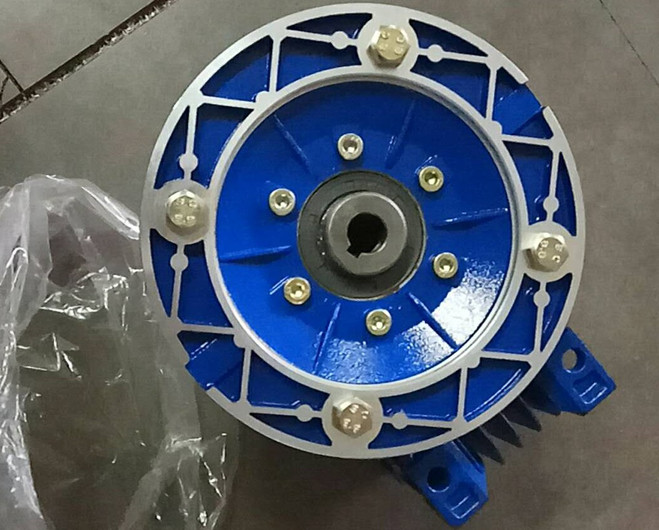 NMRV130-40-0.75KW蝸輪減速器_副本 NMRV130-40-0.75KW蝸輪減速器_副本