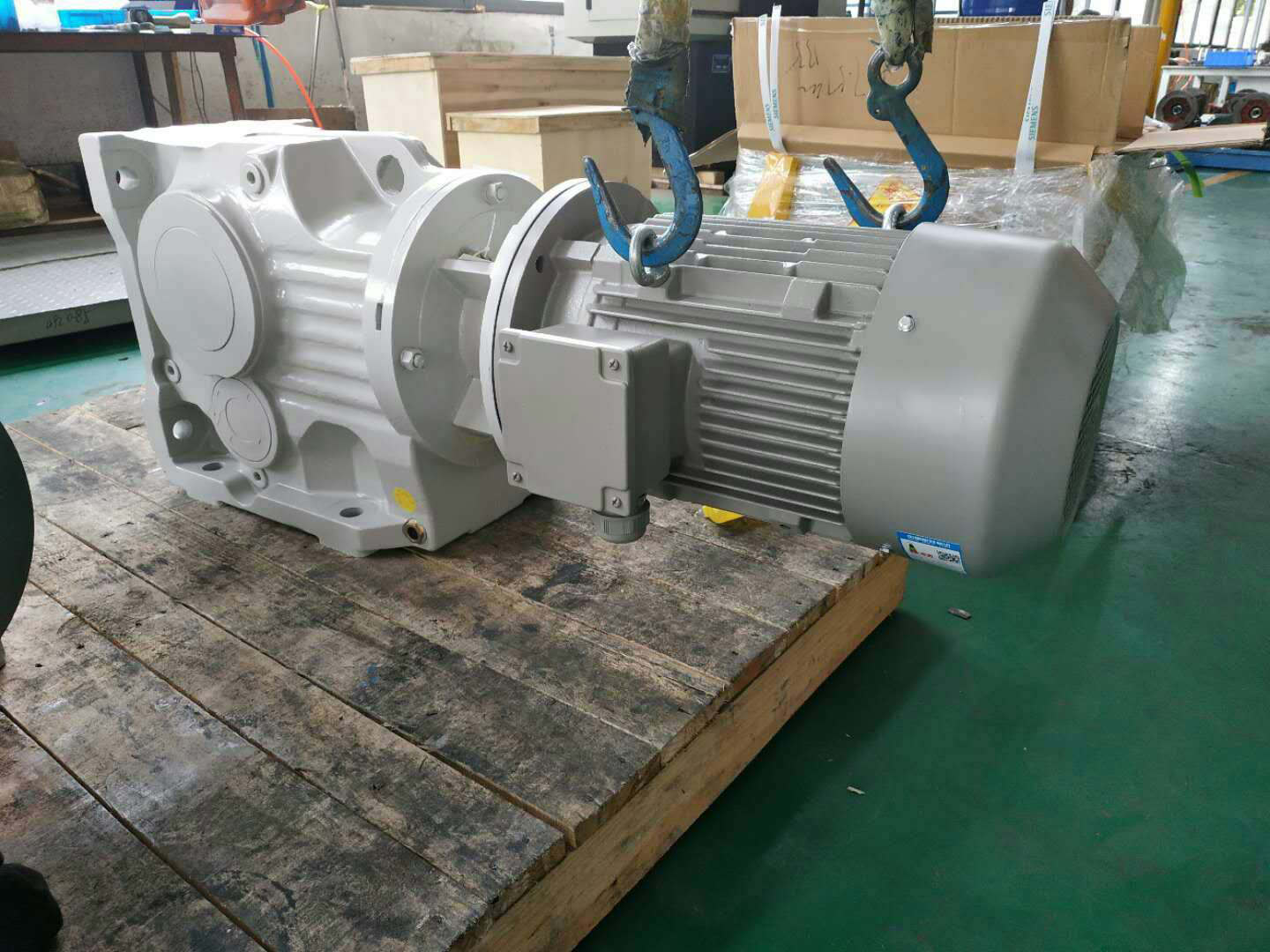 固液分離脫水機(jī)減速機(jī),SAF67DS100減速機(jī),S67減速機(jī) 固液分離脫水機(jī)減速機(jī),SAF67DS100減速機(jī),S67減速機(jī)
