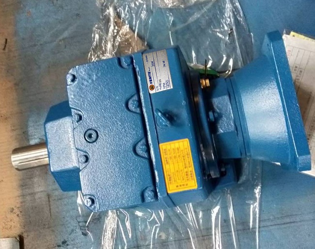 垂直伺服電機(jī)減速機(jī) 垂直伺服電機(jī)減速機(jī)