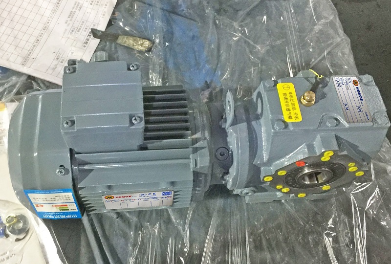 礦山設(shè)備專(zhuān)用減速機(jī),27000W電機(jī)減速機(jī),S系列減速機(jī) 礦山設(shè)備專(zhuān)用減速機(jī),27000W電機(jī)減速機(jī),S系列減速機(jī)
