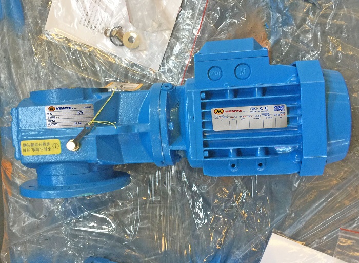 K系列減速機(jī)配電機(jī) K系列減速機(jī)配電機(jī)