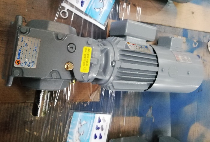 11.5HP馬力電機(jī)減速機(jī) 11.5HP馬力電機(jī)減速機(jī)