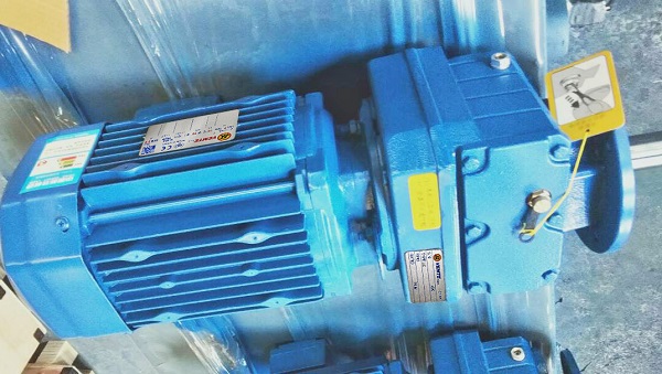 5.5KW電機(jī)減速機(jī),破竹機(jī)減速機(jī),減速機(jī)選型樣本,5500W減速電機(jī) 5.5KW電機(jī)減速機(jī),破竹機(jī)減速機(jī),減速機(jī)選型樣本,5500W減速電機(jī)