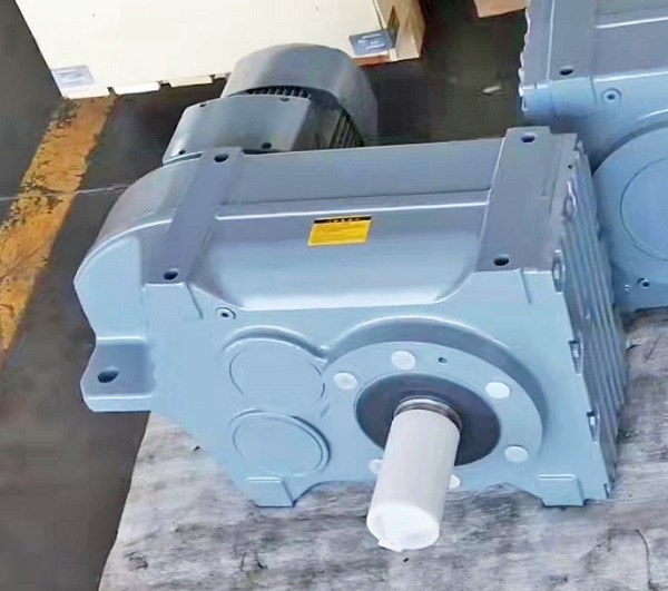 1比29減速電機(jī),1:29減速機(jī),29比減速器,電纜卷?yè)P(yáng)機(jī)減速機(jī),減速機(jī)樣本 1比29減速電機(jī),1:29減速機(jī),29比減速器,電纜卷?yè)P(yáng)機(jī)減速機(jī),減速機(jī)樣本