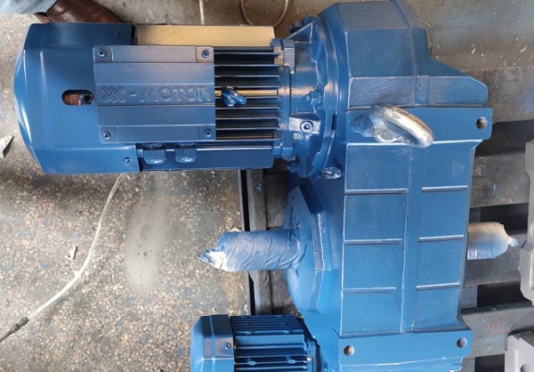 1比114減速電機(jī),1:114減速機(jī),114比減速器,菌種棒機(jī)械減速電機(jī),減速機(jī)樣本 1比114減速電機(jī),1:114減速機(jī),114比減速器,菌種棒機(jī)械減速電機(jī),減速機(jī)樣本