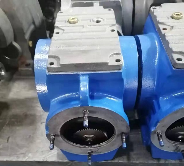 液體攪拌裝置減速機(jī)電機(jī)選型手冊(cè)資料樣本下載,液體攪拌裝置減速電機(jī),減速機(jī)選型樣本 液體攪拌裝置減速機(jī)電機(jī)選型手冊(cè)資料樣本下載,液體攪拌裝置減速電機(jī),減速機(jī)選型樣本