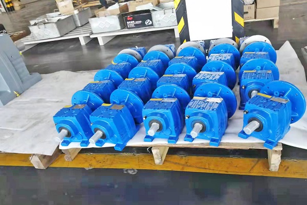 減速機(jī)減速比,減速器選型,減速電機(jī)如何選擇減速比,減速箱選型案例 減速機(jī)減速比,減速器選型,減速電機(jī)如何選擇減速比,減速箱選型案例