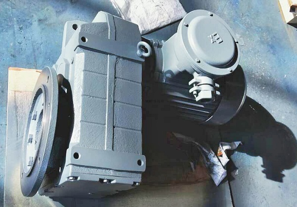 棒磨機(jī)減速機(jī),2.2KW減速電機(jī),FAF系列減速箱,減速器選型 棒磨機(jī)減速機(jī),2.2KW減速電機(jī),FAF系列減速箱,減速器選型