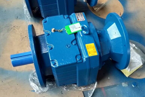 滾筒篩減速機,50KW減速電機,RF系列減速機選型 滾筒篩減速機,50KW減速電機,RF系列減速機選型