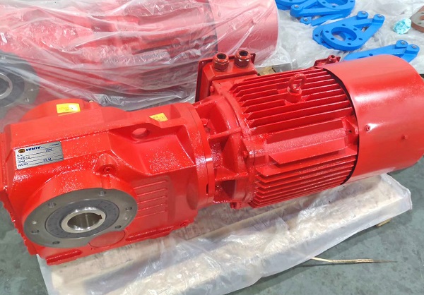 碼垛裝備減速機,50KW電機減速機,減速電機組合 碼垛裝備減速機,50KW電機減速機,減速電機組合