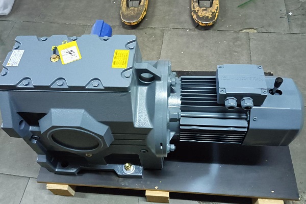 84圈的減速機(jī),84rpm/min減速電機(jī),每分鐘84轉(zhuǎn)的減速器 84圈的減速機(jī),84rpm/min減速電機(jī),每分鐘84轉(zhuǎn)的減速器