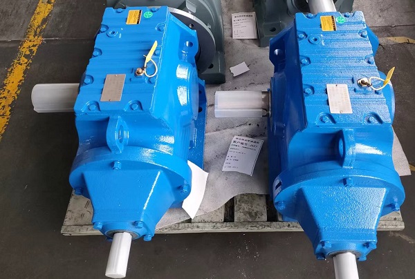 2.3KW電機(jī)減速機(jī),2300W減速機(jī)含馬達(dá)選型 2.3KW電機(jī)減速機(jī),2300W減速機(jī)含馬達(dá)選型