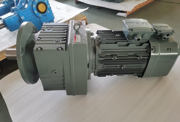 2.4KW電機含減速機,2400W減速機帶電機型號選型 2.4KW電機含減速機,2400W減速機帶電機型號選型