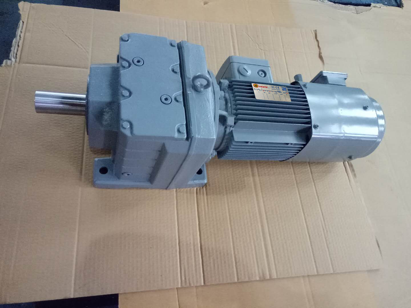 R17減速機(jī) R17減速機(jī)