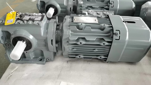 SAF67減速機(jī) SAF67減速機(jī)