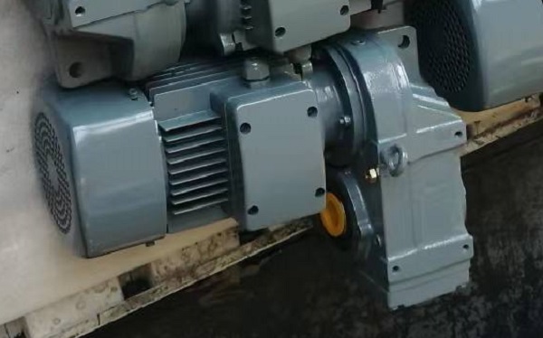 FF37減速機(jī) FF37減速機(jī)