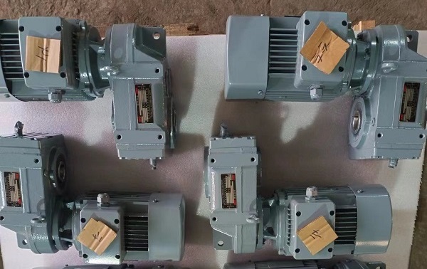 FF67減速機(jī) FF67減速機(jī)